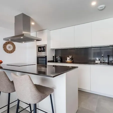 Luxe 6-persoons Met Grote Tuin In Oasis 325 Apartment Estepona
